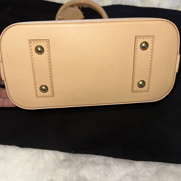 Louis Vuitton Alma BB Monogram! 💯 Authentic! Excellent condition! - Picture 6 of 15